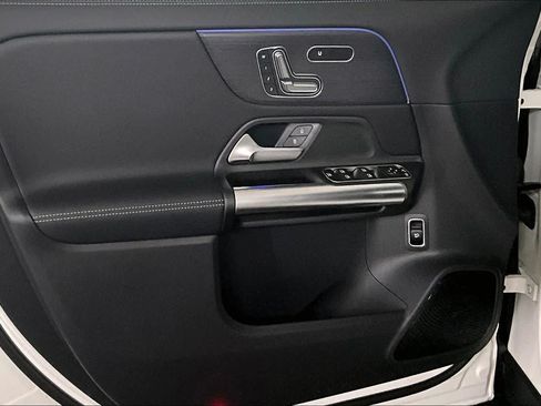 New 2026 Mercedes-Benz GLA 250 4MATIC image 12