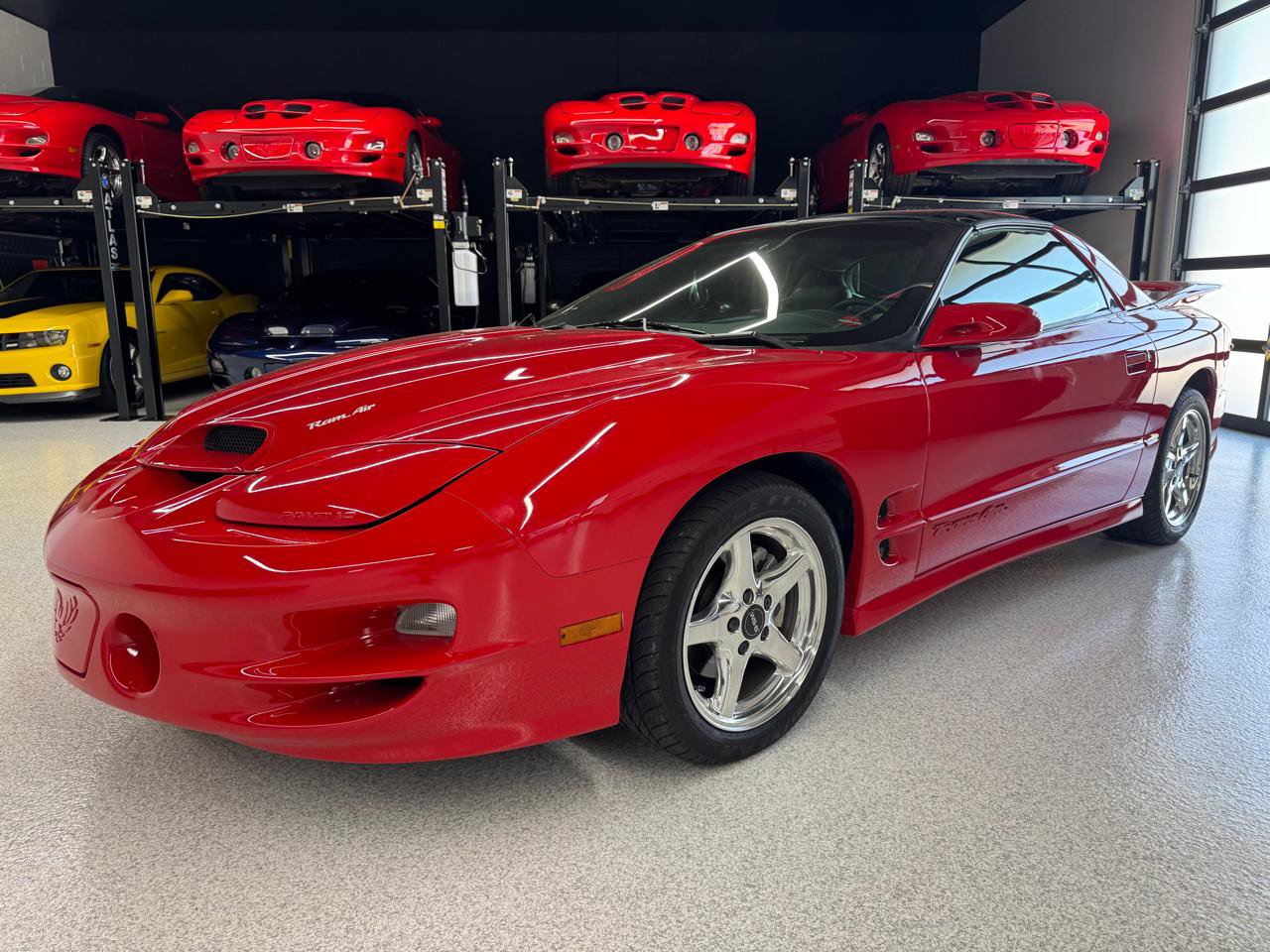 Used 1998 Pontiac Firebird Formula RWD image 3