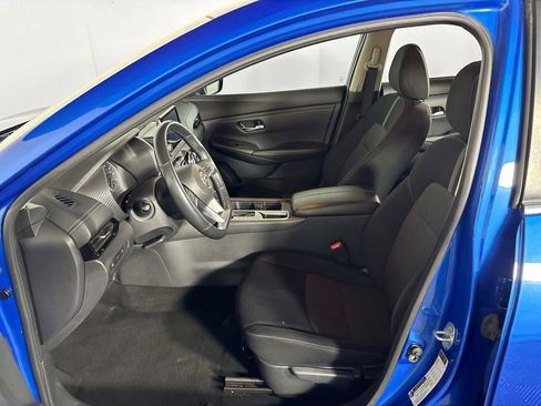 Used 2022 Nissan Sentra SV image 11