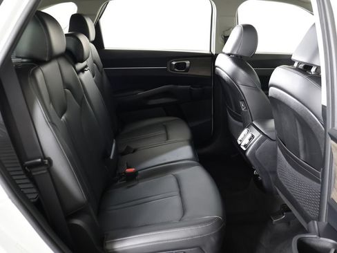 Used 2023 Kia Sorento S AWD/4WD image 35
