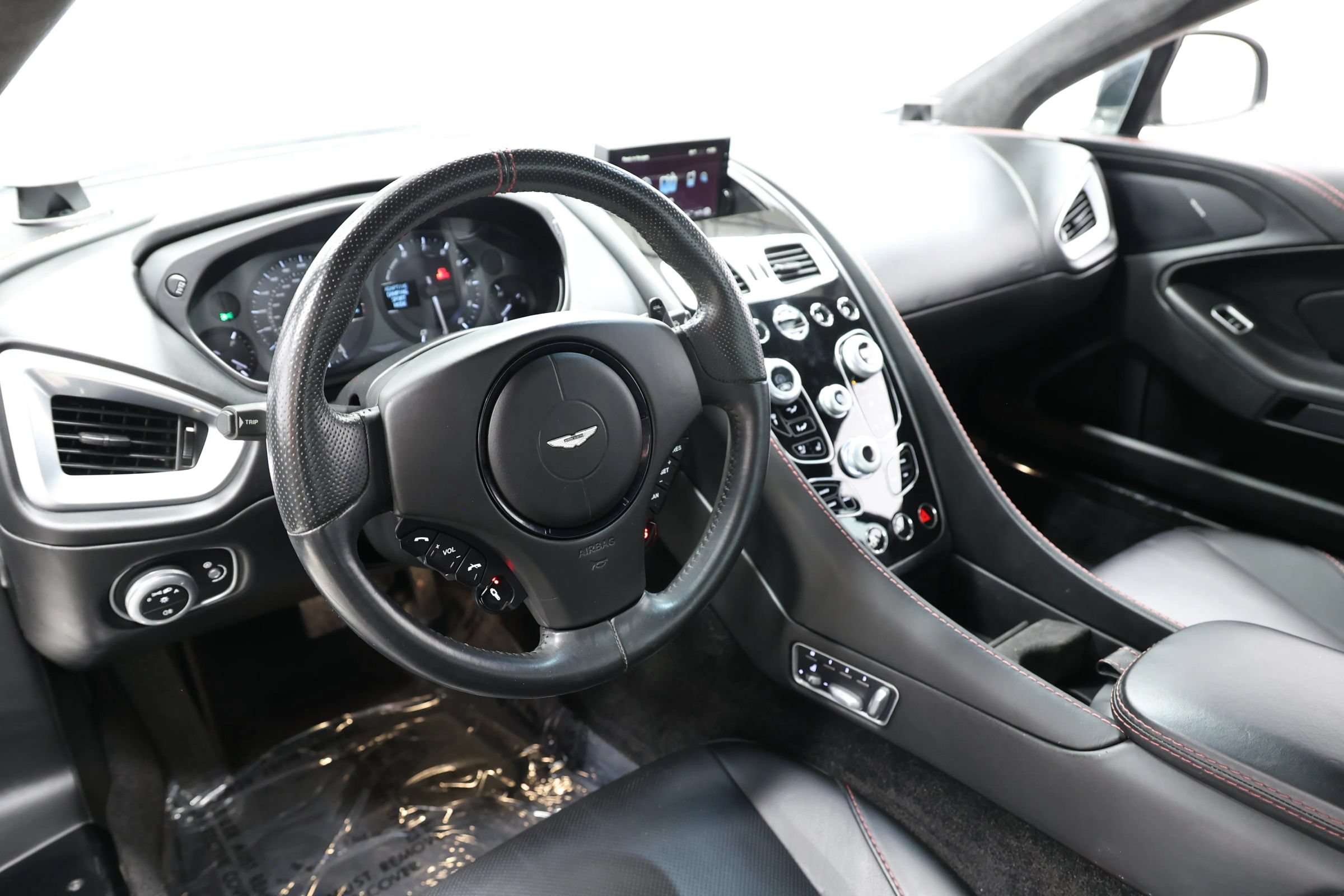 Used 2014 Aston Martin Vanquish Coupe RWD image 23