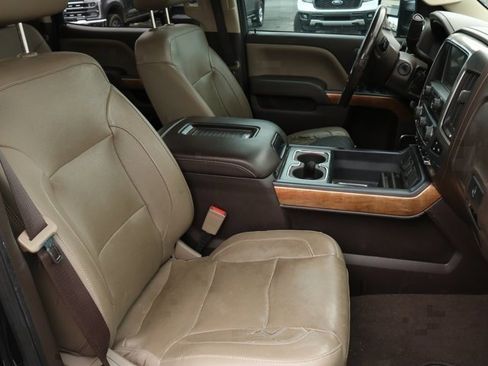 Used 2019 Chevrolet Silverado 2500 LTZ w/ Duramax Plus Package image 8