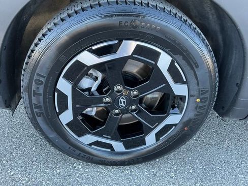 Used 2025 Hyundai Santa Fe SEL image 9