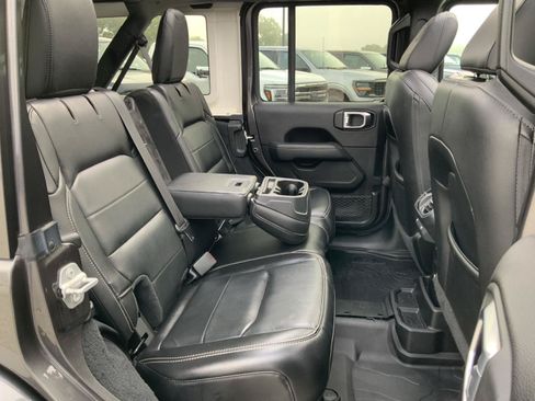 Used 2020 Jeep Wrangler Unlimited Sahara AWD/4WD image 54