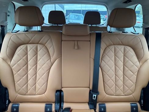 Certified 2024 BMW X7 xDrive40i w/ Premium Package image 26