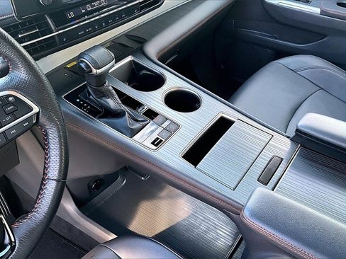 Used 2021 Toyota Sienna XSE image 18