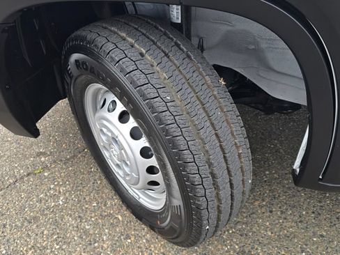 Used 2025 RAM ProMaster 2500 FWD image 28