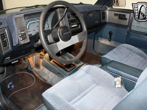 Used 1988 Chevrolet S10 Pickup 4WD image 21