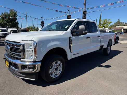 Used 2026 Ford F250 XLT AWD/4WD image 4