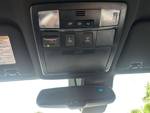 Used 2020 Toyota Tacoma TRD Off-Road w/ Blackout Package AWD/4WD image 37