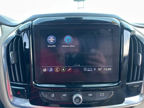 Used 2022 Chevrolet Traverse LT w/ LT Premium Package AWD/4WD image 46