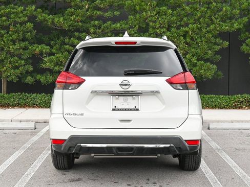 Used 2018 Nissan Rogue S w/ S Value Package FWD image 5
