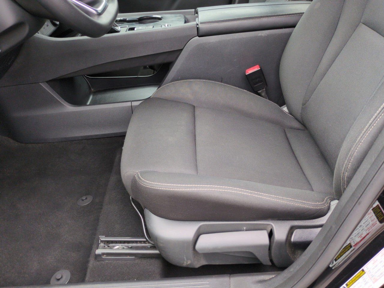 Used 2023 Nissan Rogue S FWD image 13