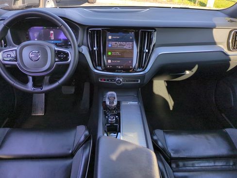 Used 2024 Volvo S60 B5 Plus image 14