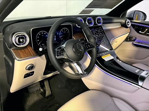 New 2026 Mercedes-Benz GLC 300 4MATIC image 9