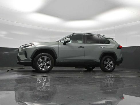 Used 2022 Toyota RAV4 XLE w/ XLE Grade Weather Package AWD/4WD image 53