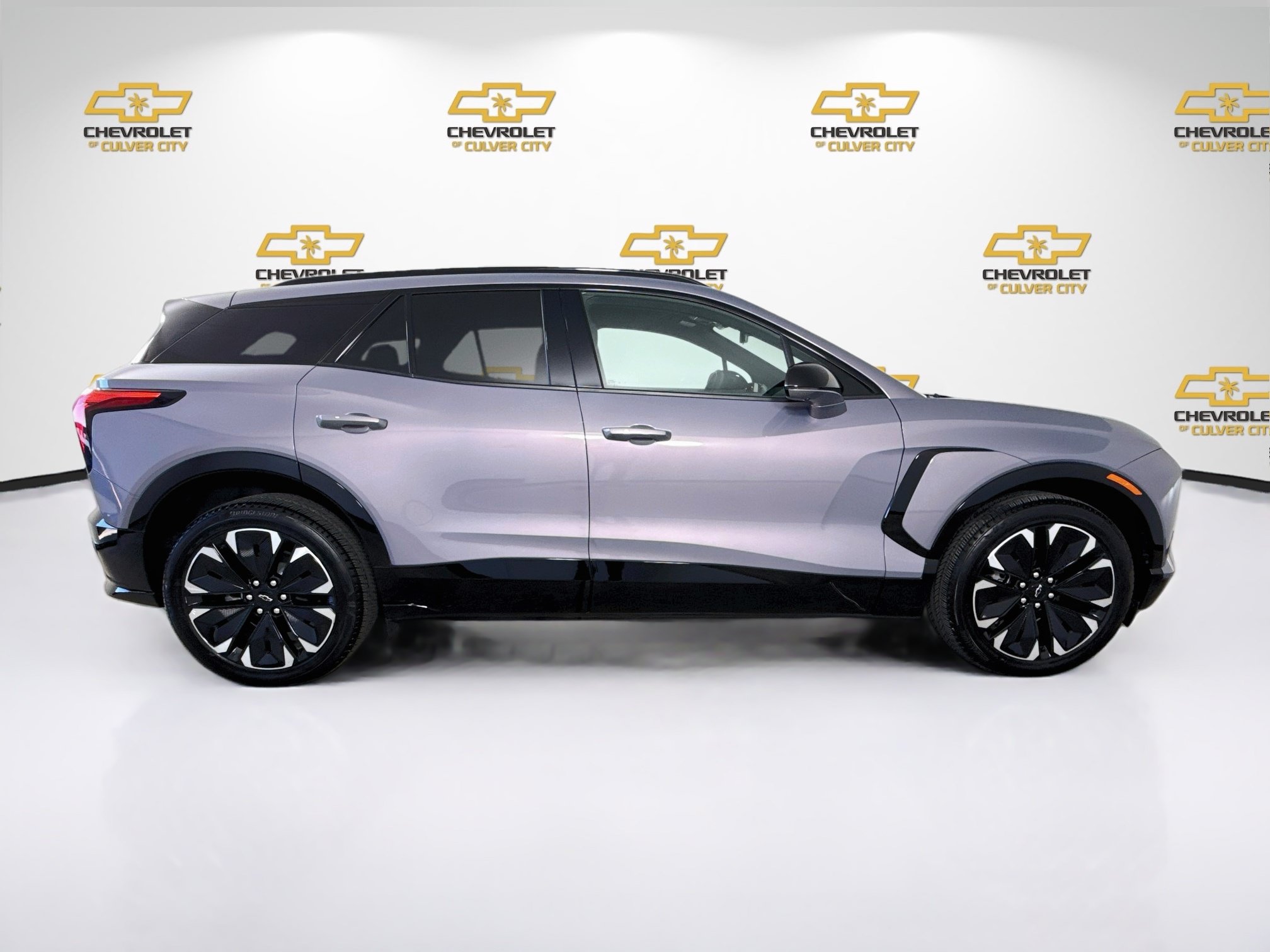 Used 2025 Chevrolet Blazer EV RS AWD/4WD image 9