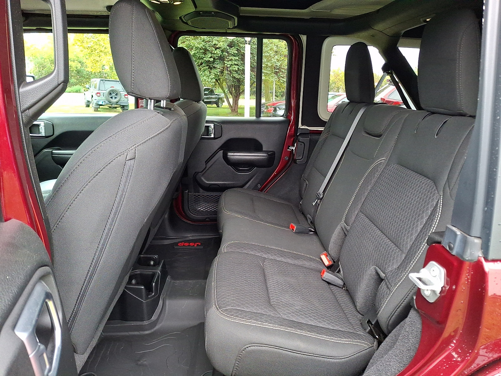 Used 2021 Jeep Wrangler Unlimited Sport AWD/4WD image 10