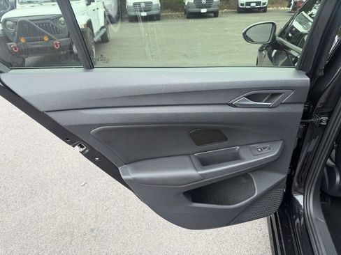 Used 2024 Volkswagen Golf R AWD/4WD image 21