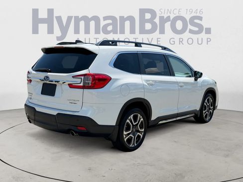 Used 2024 Subaru Ascent Limited w/ Technology Package AWD/4WD image 3