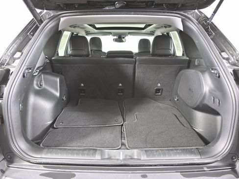 Used 2022 Jeep Cherokee Limited image 17