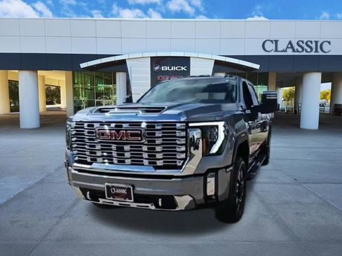 Used 2025 GMC Sierra 2500 Denali w/ Denali Reserve Package image 3