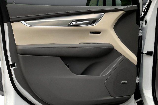 Used 2021 Cadillac XT5 Premium Luxury FWD image 22