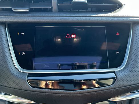 Used 2021 Cadillac XT6 Luxury image 17