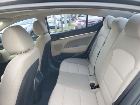 Used 2020 Hyundai Elantra Value Edition image 11