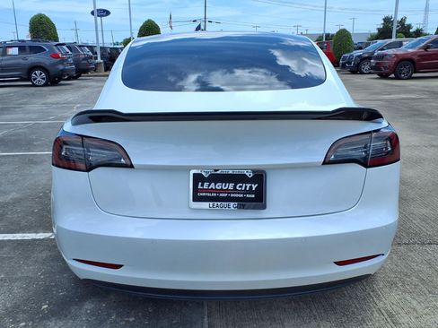Used 2022 Tesla Model 3 Long Range AWD/4WD image 6
