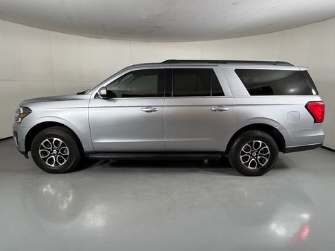 Used 2024 Ford Expedition Max XLT RWD image 5