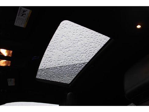 Used 2015 Dodge Challenger SXT Plus image 40