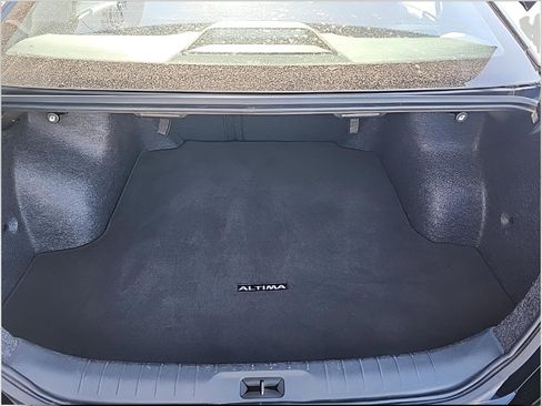 Used 2025 Nissan Altima 2.5 SV image 10