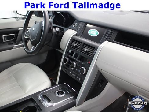 Used 2019 Land Rover Discovery Sport image 25