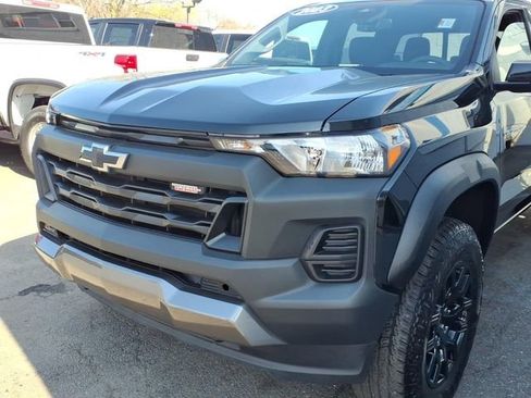 Used 2023 Chevrolet Colorado Trail Boss w/ Advanced Trailering Package AWD/4WD image 7