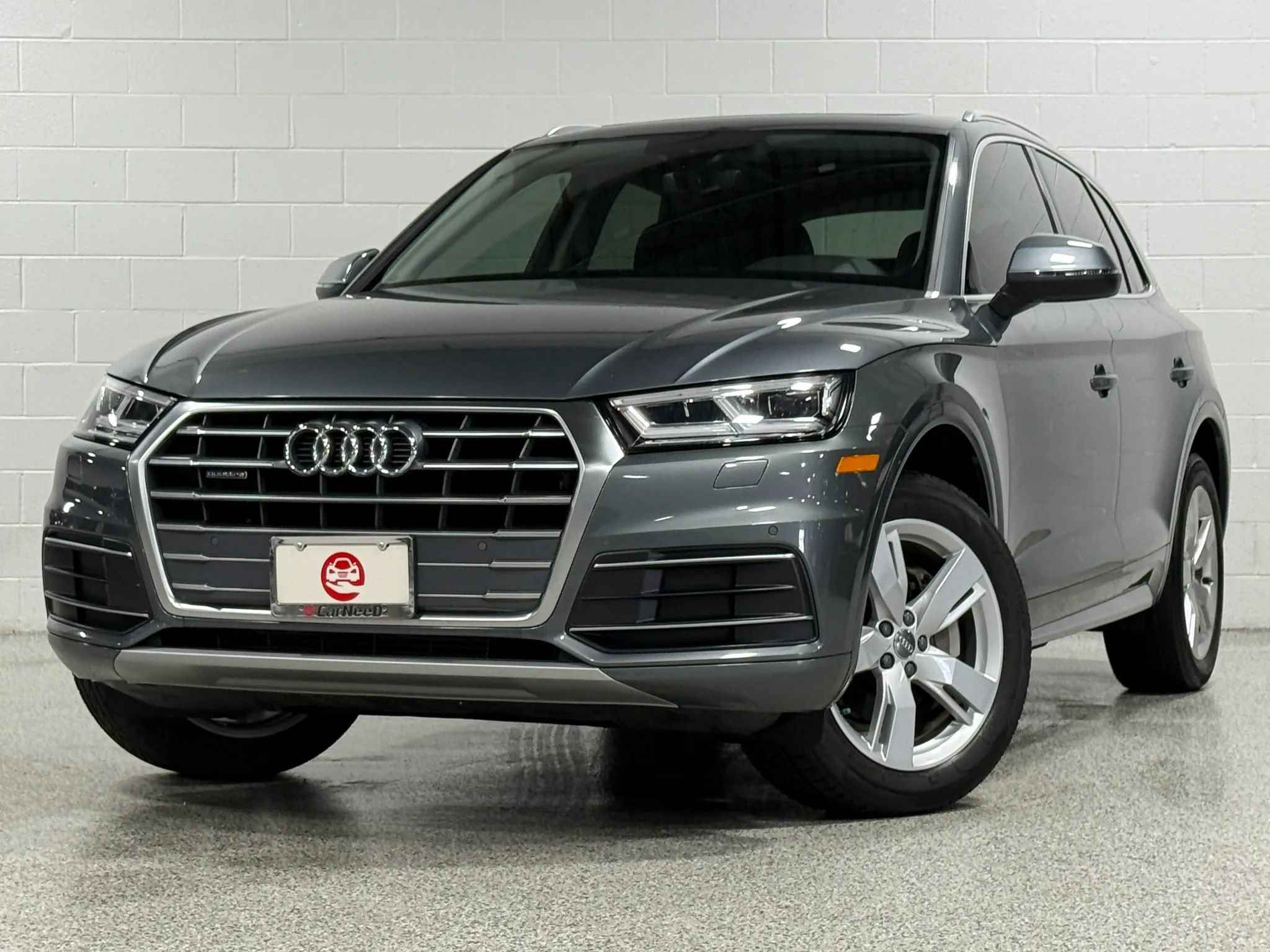 Used 2018 Audi Q5 2.0T Premium Plus w/ Premium Plus Package AWD/4WD image 2