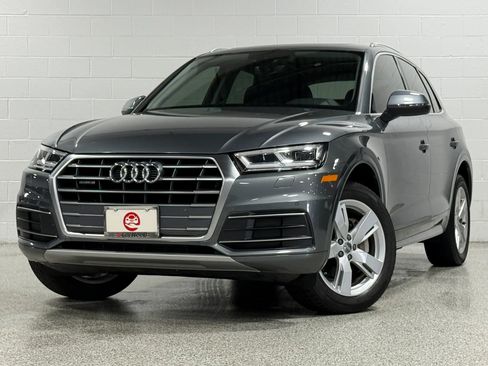 Used 2018 Audi Q5 2.0T Premium Plus w/ Premium Plus Package AWD/4WD image 2