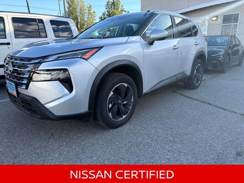 Certified 2025 Nissan Rogue SV AWD/4WD image 1