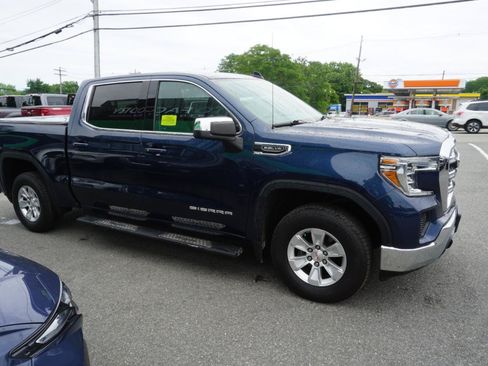 Used 2019 GMC Sierra 1500 SLE w/ SLE Value Package AWD/4WD image 4