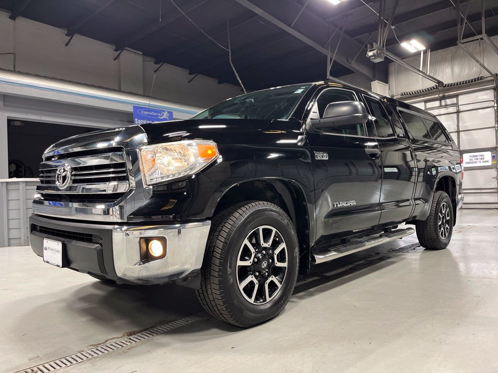 Used 2016 Toyota Tundra SR5 w/ TRD Off Road Package AWD/4WD image 3