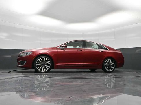 Used 2017 Lincoln MKZ Reserve w/ Climate Package image 27