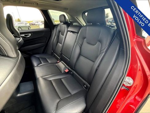 Certified 2024 Volvo XC60 T8 Core w/ Protection Package Premier image 33