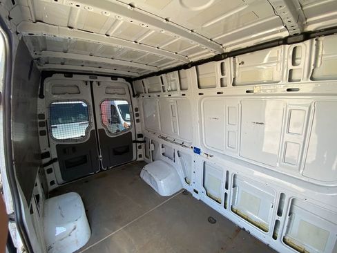 Used 2013 Freightliner Sprinter 3500 image 24