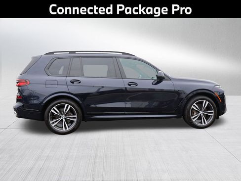 Used 2023 BMW X7 xDrive40i w/ M Sport Package image 5