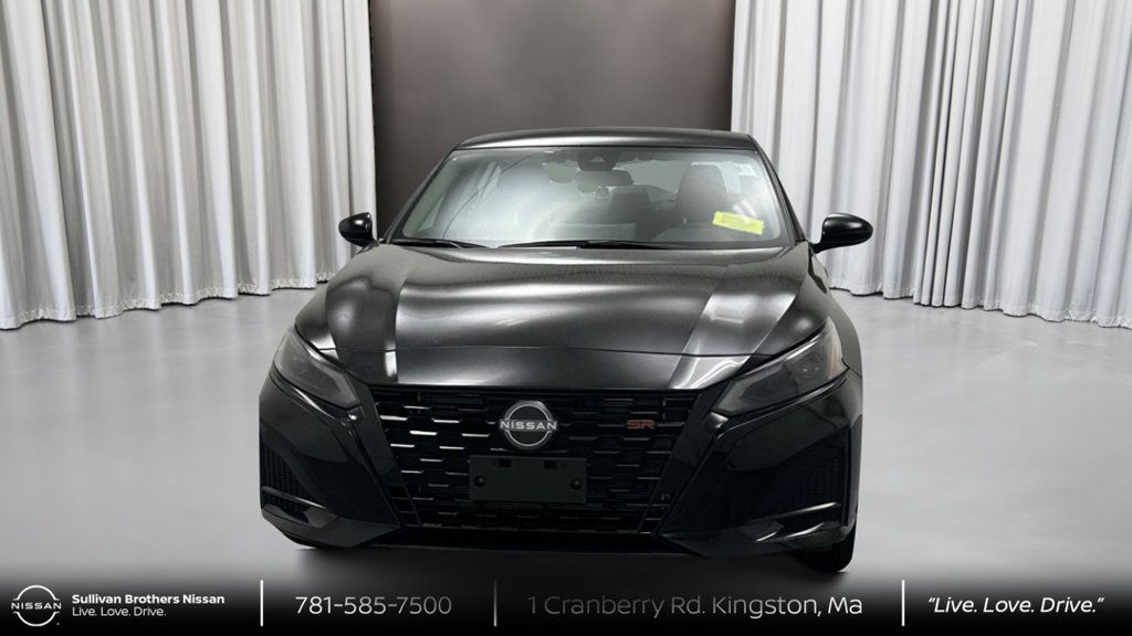 New 2026 Nissan Altima 2.5 SR w/ SR Midnight Edition Package AWD/4WD image 2