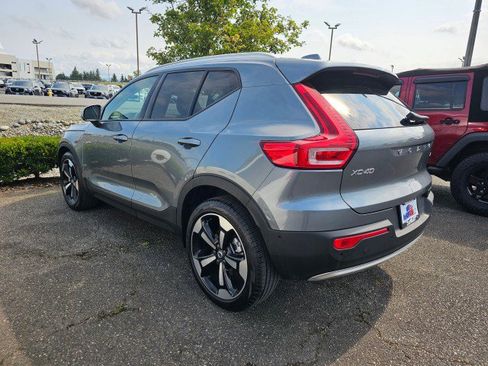 Used 2019 Volvo XC40 T5 Momentum image 5