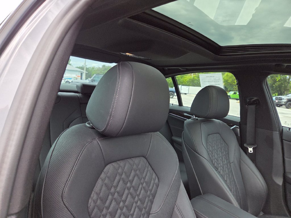 Used 2023 BMW 530i w/ M Sport Package RWD image 15