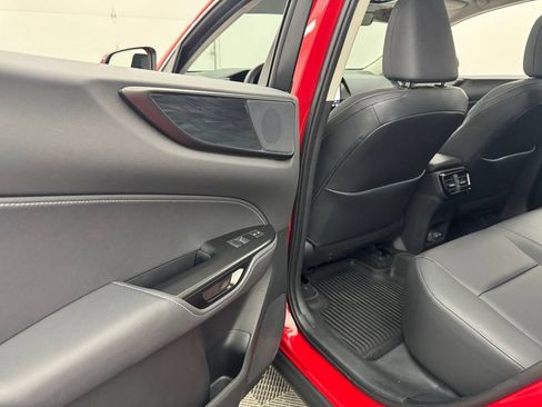 Used 2025 Lexus NX 250 FWD w/ Towing Package (2000 Lbs) image 39