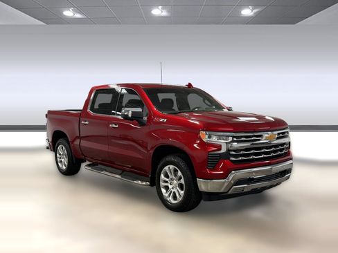 Used 2024 Chevrolet Silverado 1500 LTZ AWD/4WD image 6