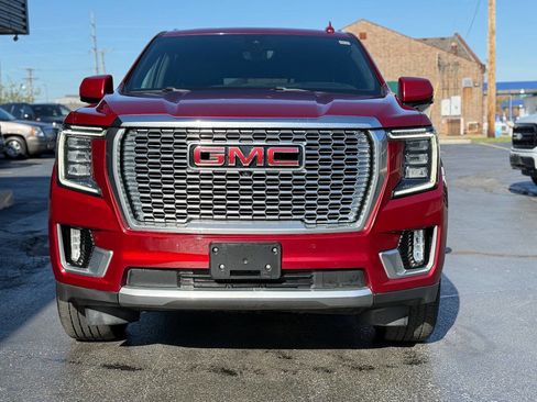 Used 2021 GMC Yukon XL Denali w/ Denali Ultimate Package image 2